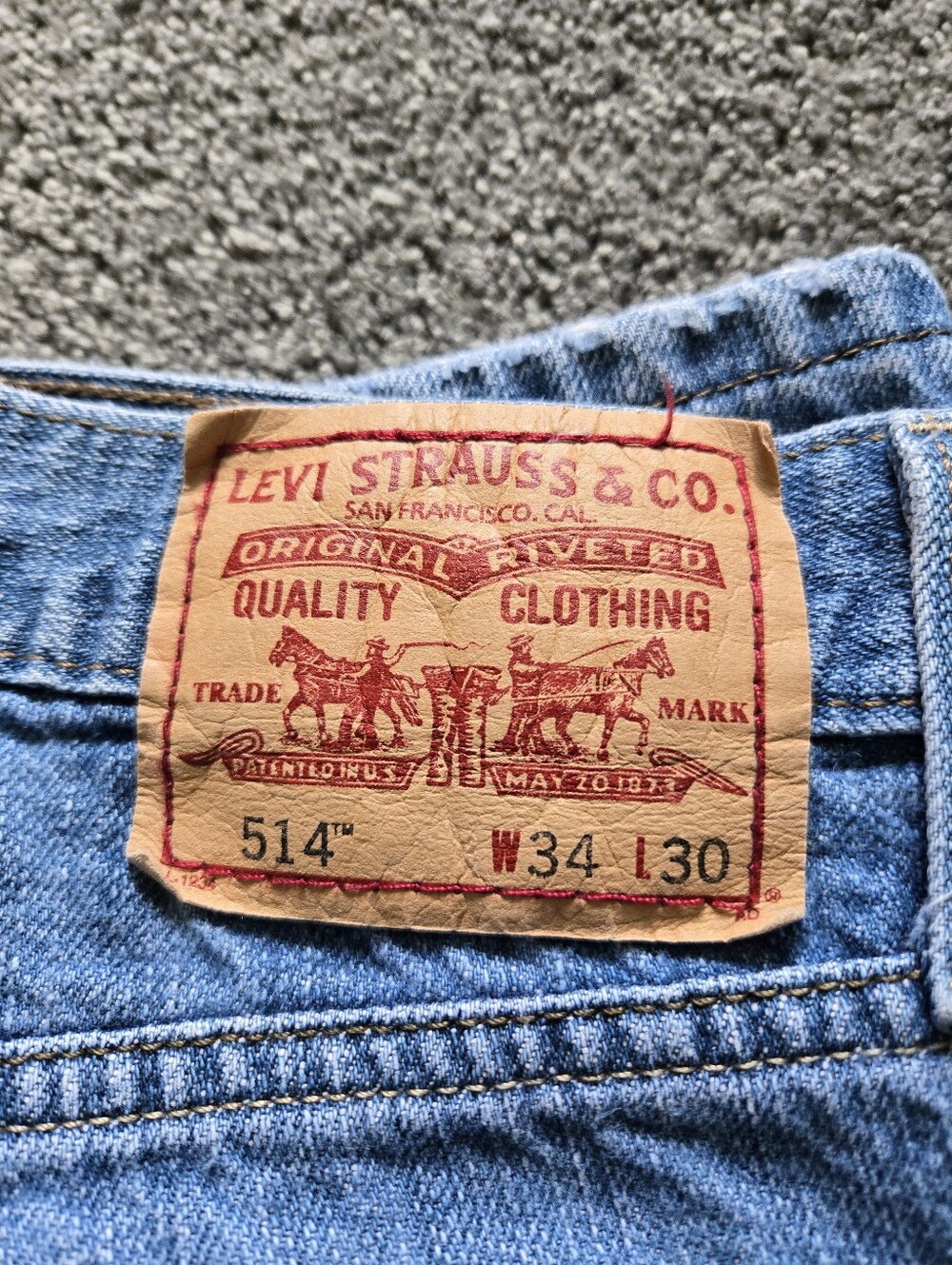 Levi's Men's Slim Straight Jeans in Light Blue Denim